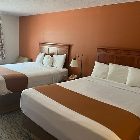 Regency Inn & Suites Anoka Eksteriør bilde