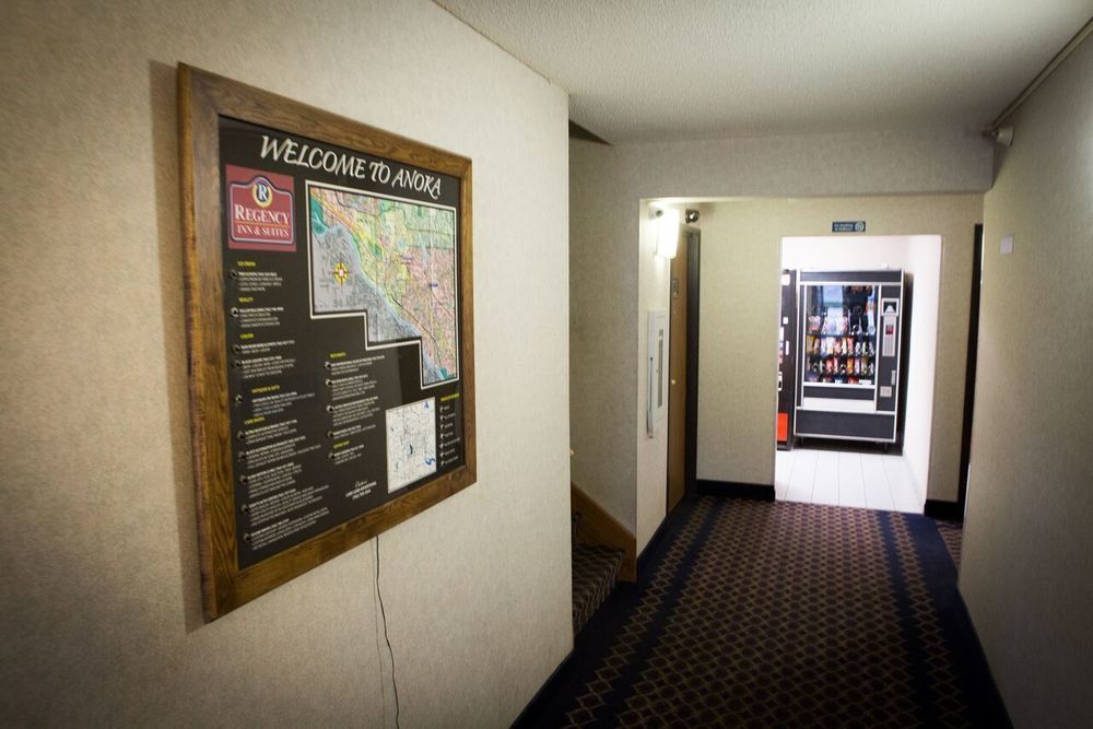 Regency Inn & Suites Anoka Eksteriør bilde
